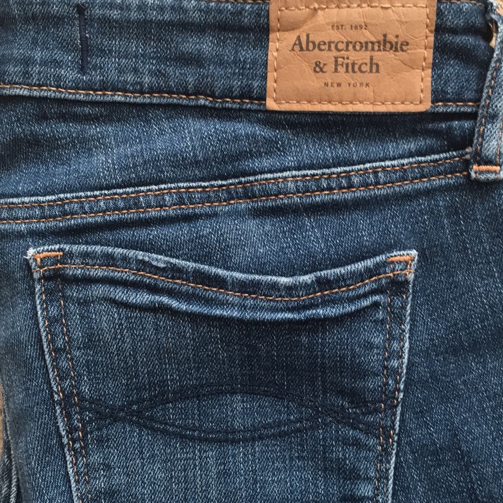 Abercrombie & Fitch Skinny Torn Jeans Sz 4L